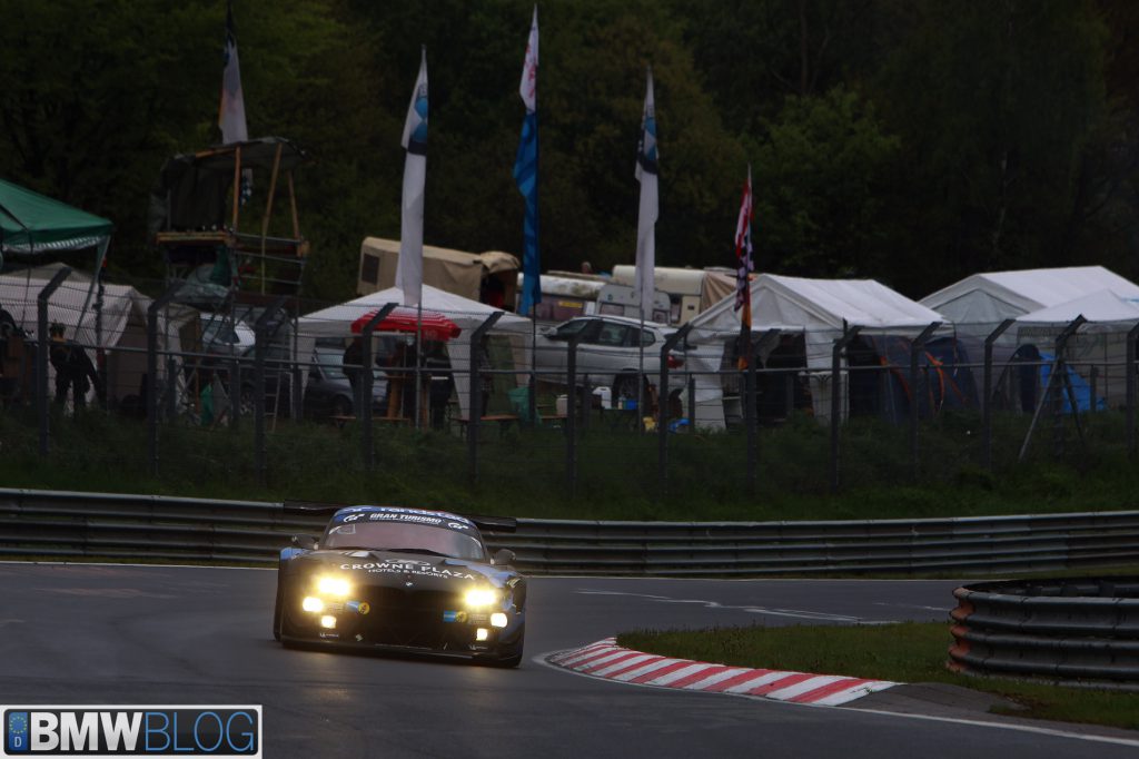 BMW Z4 GT3 ocupa el segundo lugar