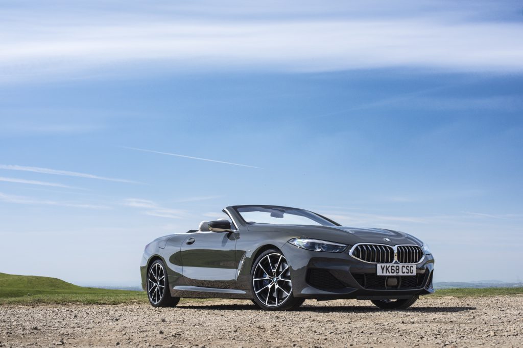 BMW a Axe Varios modelos, incluidas las series 8 y Z4
