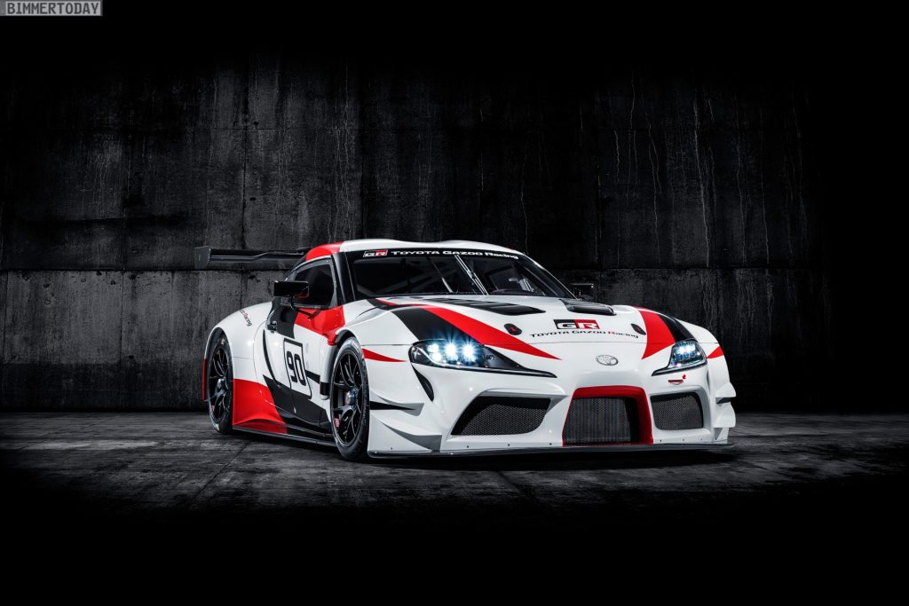 Toyota Supra rompe la portada en Racing Guise, vistas previas Z4
