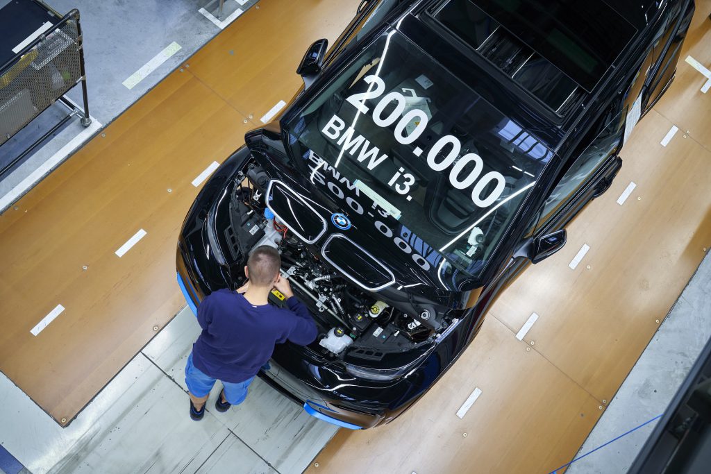 El modelo BMW i3 número 200.000 sale de la línea de producción
