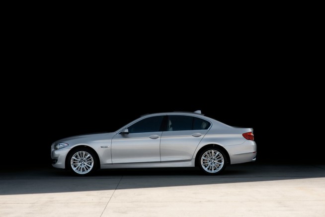 2011 bmw serie 5 fotos 2831 654x436