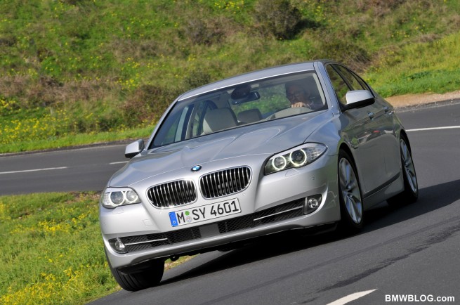 2012 bmw 528i 01 655x434