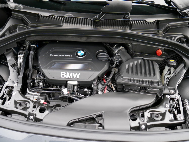 2016-bmw-220d-xdrive-gran-tourer-test-drive-images-13