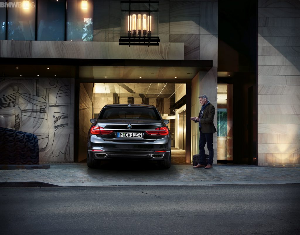 El mercado estadounidense tendrá por fin el aparcamiento a distancia del BMW Serie 7