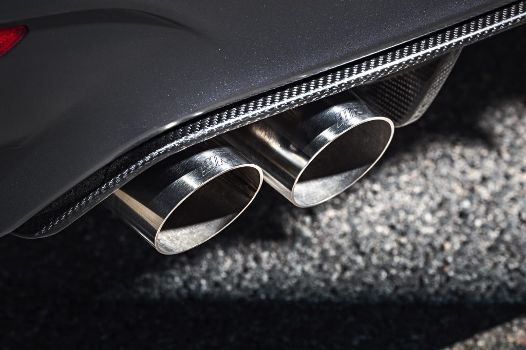 Puesta en marcha del BMW M4 GTS, escape, luces traseras OLED