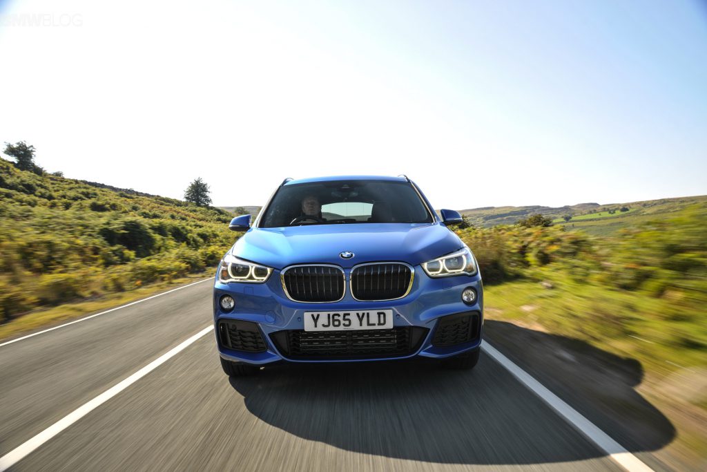 Paquete deportivo M del BMW X1 2016 en azul Estoril