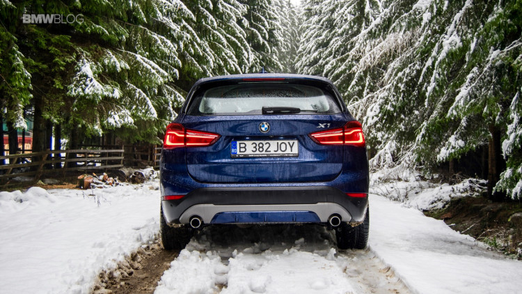 2016-bmw-x1-xdrive20d-test-drive- - 8