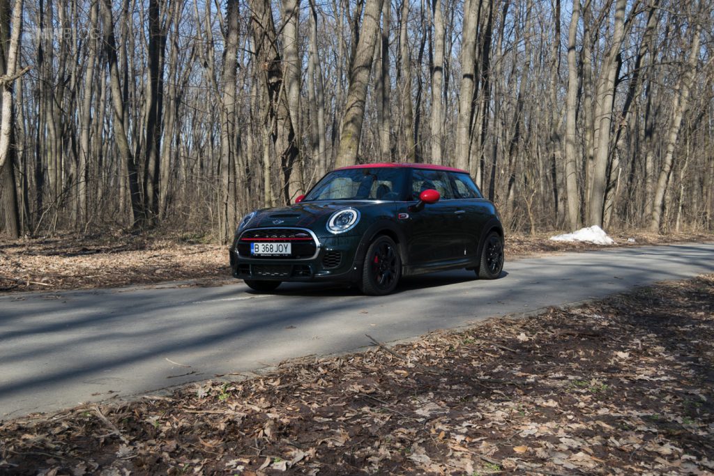MINI Cooper JCW vs Ford Fiesta ST vs Renault Clio 220 Trophy