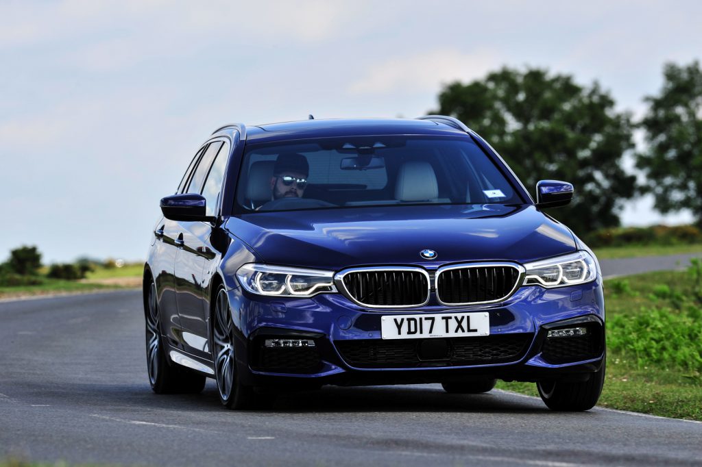 G31 BMW Serie 5 Touring LCI pillado con algo de camuflaje