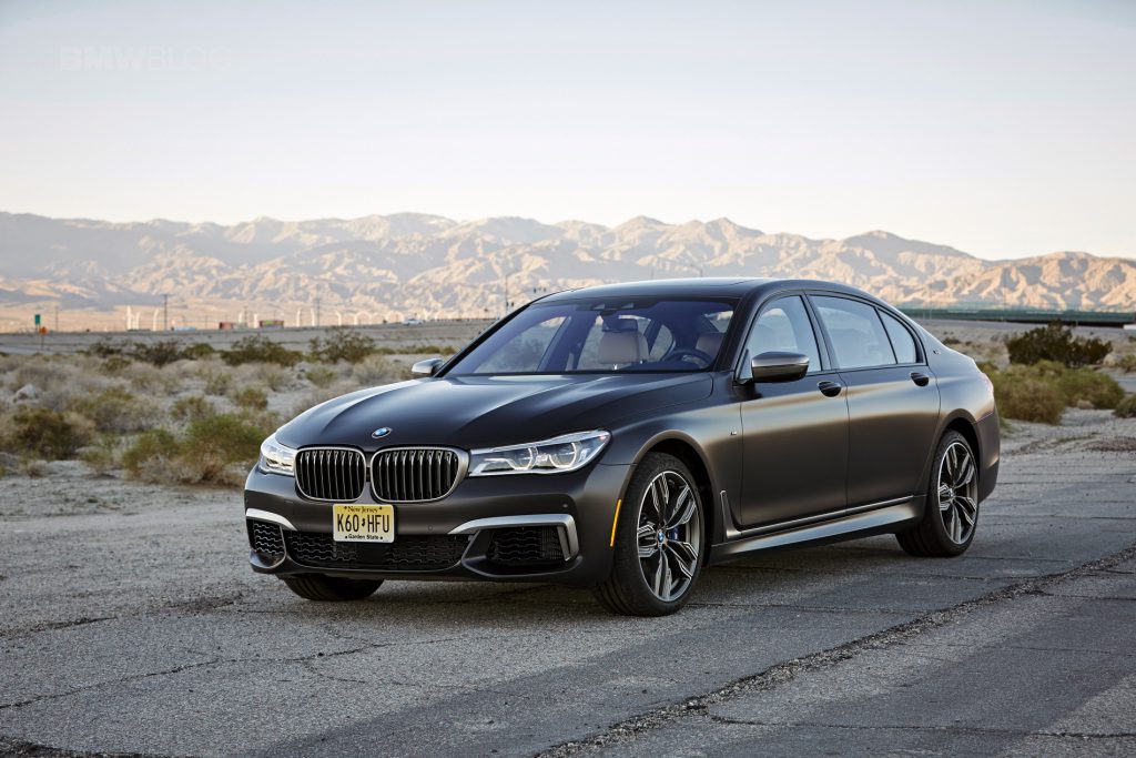 BMW M760i xDrive 2017: ¿un BMW M7 es todo menos su nombre?