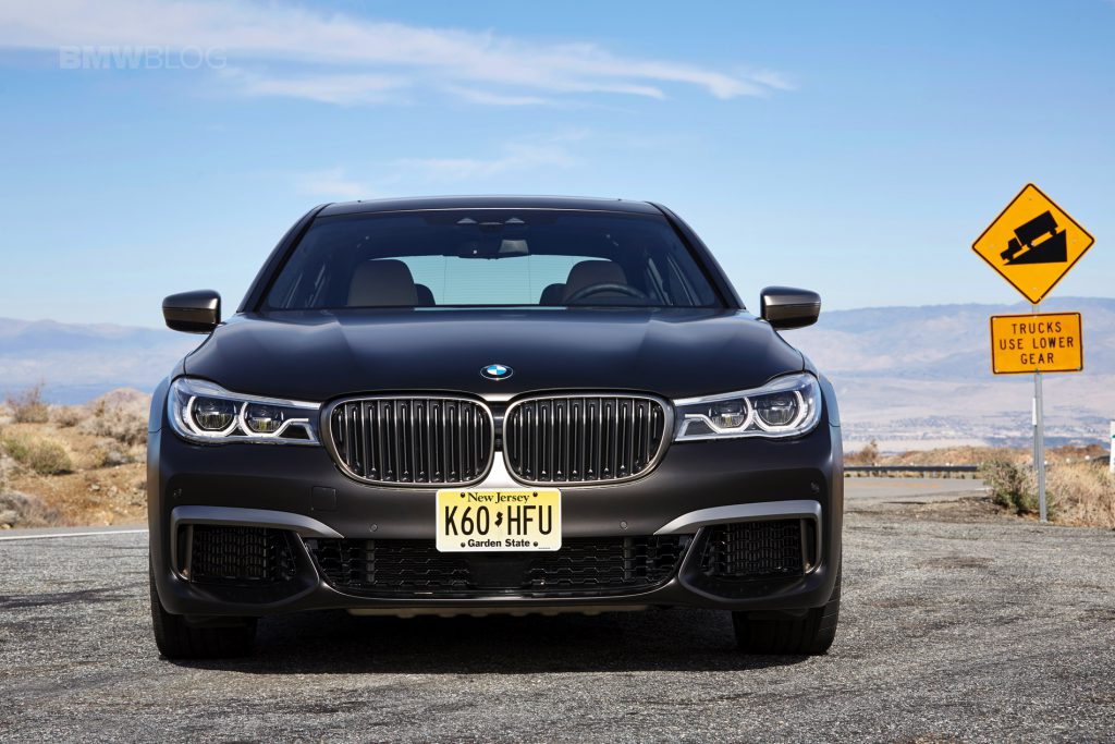 BMW retira del mercado los vehículos M760Li xDrive del año 2017-2018