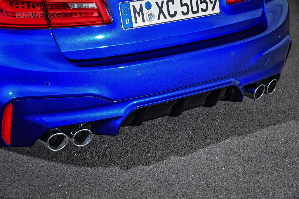 Prueba de sonido BMW M5 – Escape estándar frente a escape deportivo M