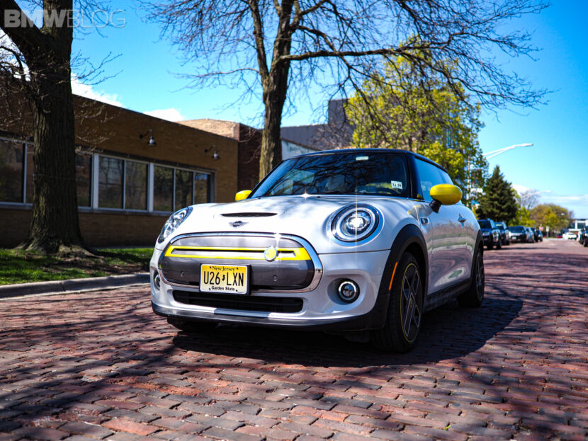 2020 mini cooper se electric 15 830x623