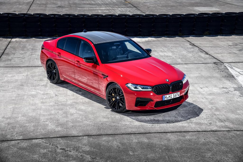 Escucha al BMW M5 CS rampante en Nurburgring