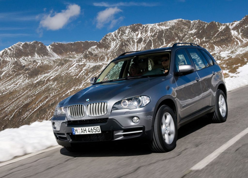 BMW llama a revisión al SUV X5 diésel de 2009 a 2012