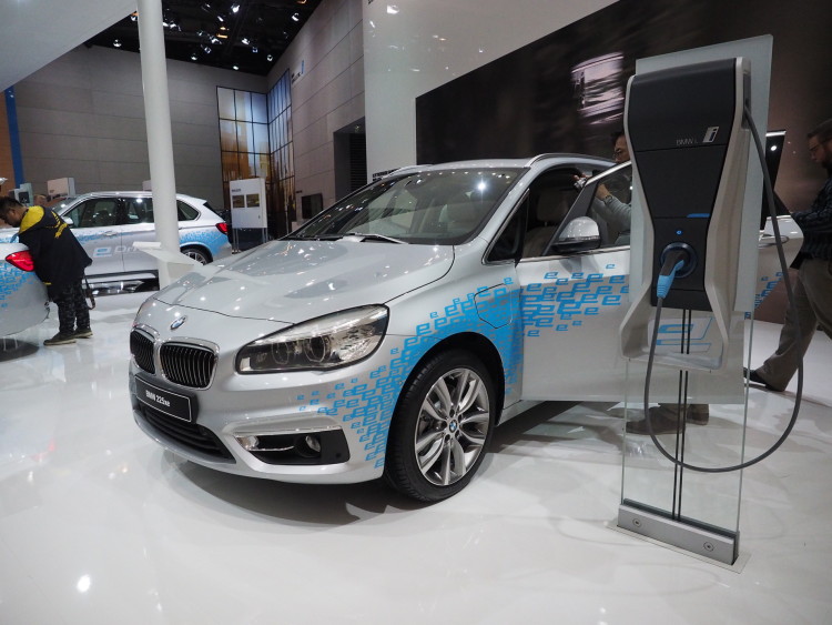 bmw 225xe frankfurt imágenes 04 750x563