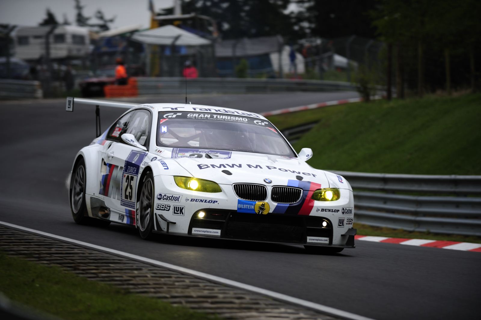 Vea el BMW M4 Coupé y el M3 GT de carreras en Road America - Blog de BMW