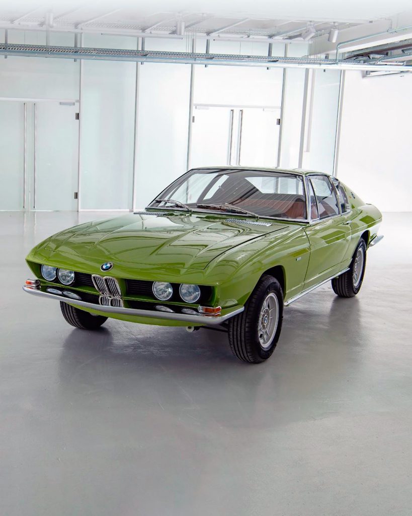 La BMW 2800 GTS restaurada es una explosión del pasado