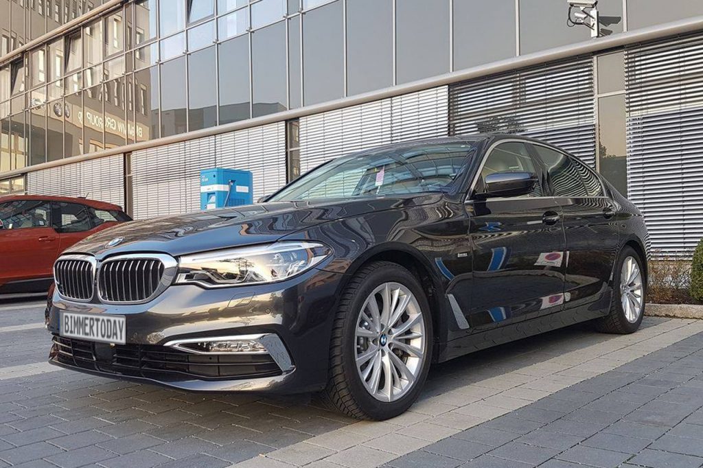Fotos de la vida real: BMW 530d Sedán 2017