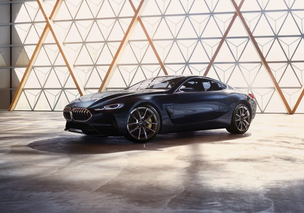 Impresiones en sala cerrada del BMW Serie 8 listo para la producción