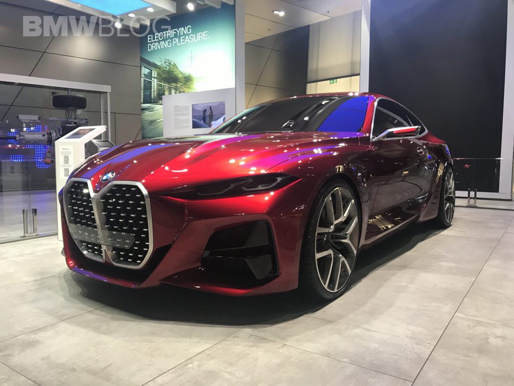 2020 BMW Serie 4 Coupé visto con M Performance Parts