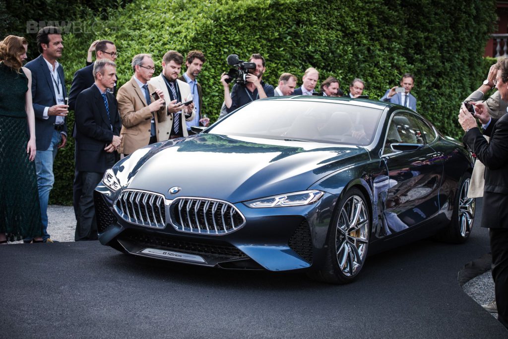 El automóvil consigue una rápida conducción del BMW Serie 8 Concept