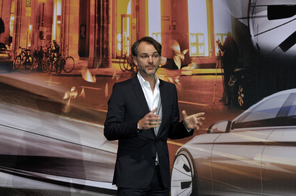 Estreno mundial / Taller de diseño BMW Serie 5 Sedán