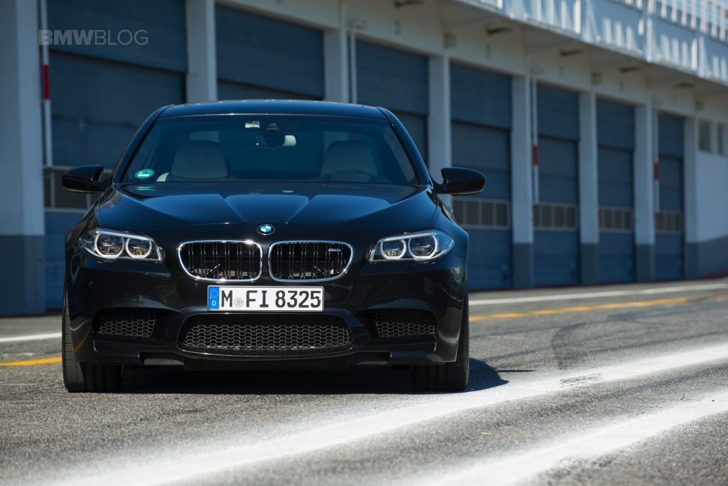 El F10 BMW M5 es uno de los «Héroes del Rendimiento» de Autocar por 100 libras semanales