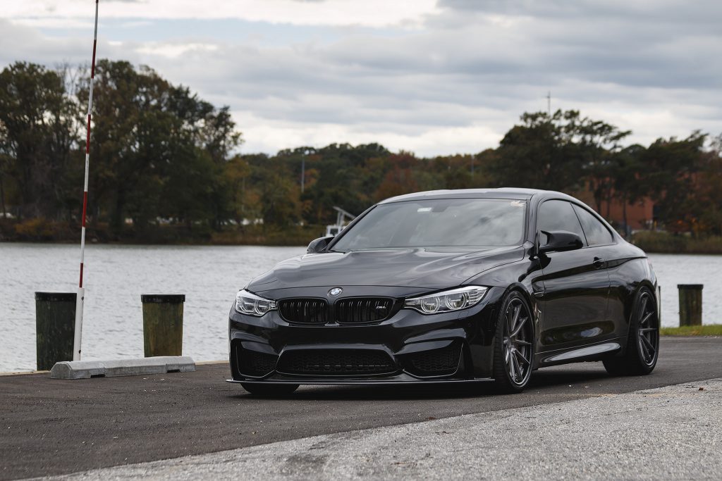 Sesión de fotos del BMW F82 M4 con ruedas MORR MS11