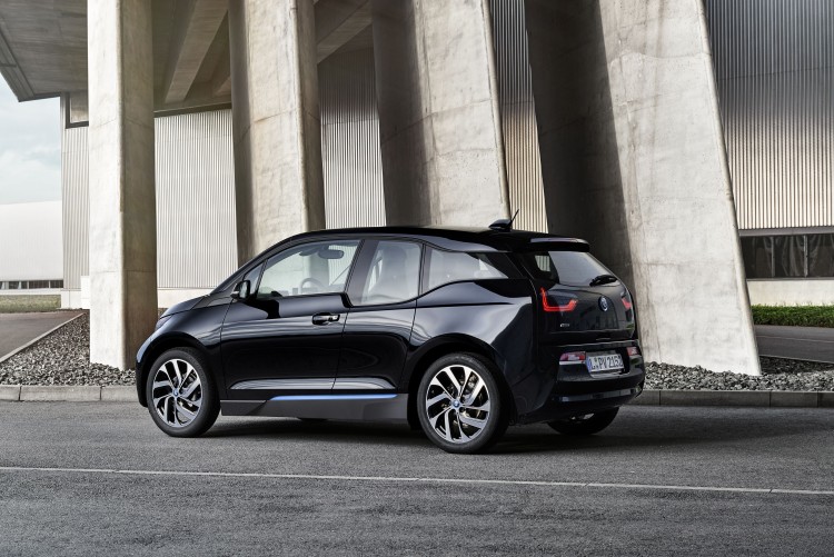 bmw i3 fluid color negro 750x501