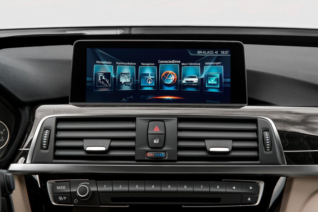 Cómo actualizar la pantalla de su BMW M3 iDrive F80
