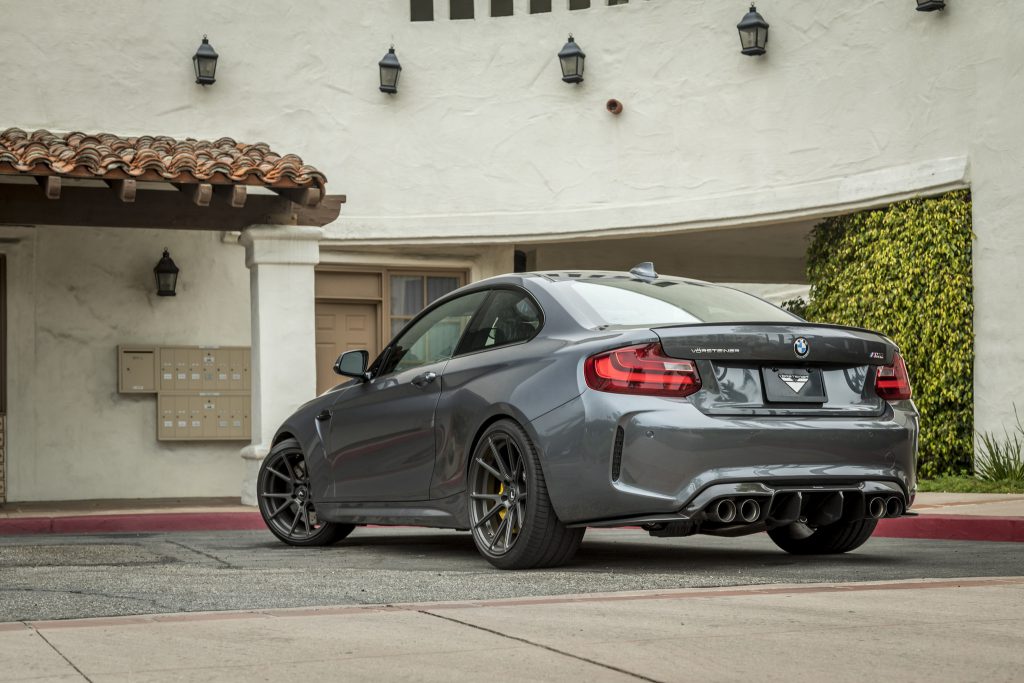 El BMW M2 muestra el difusor trasero VRS Aero de Vorsteiner