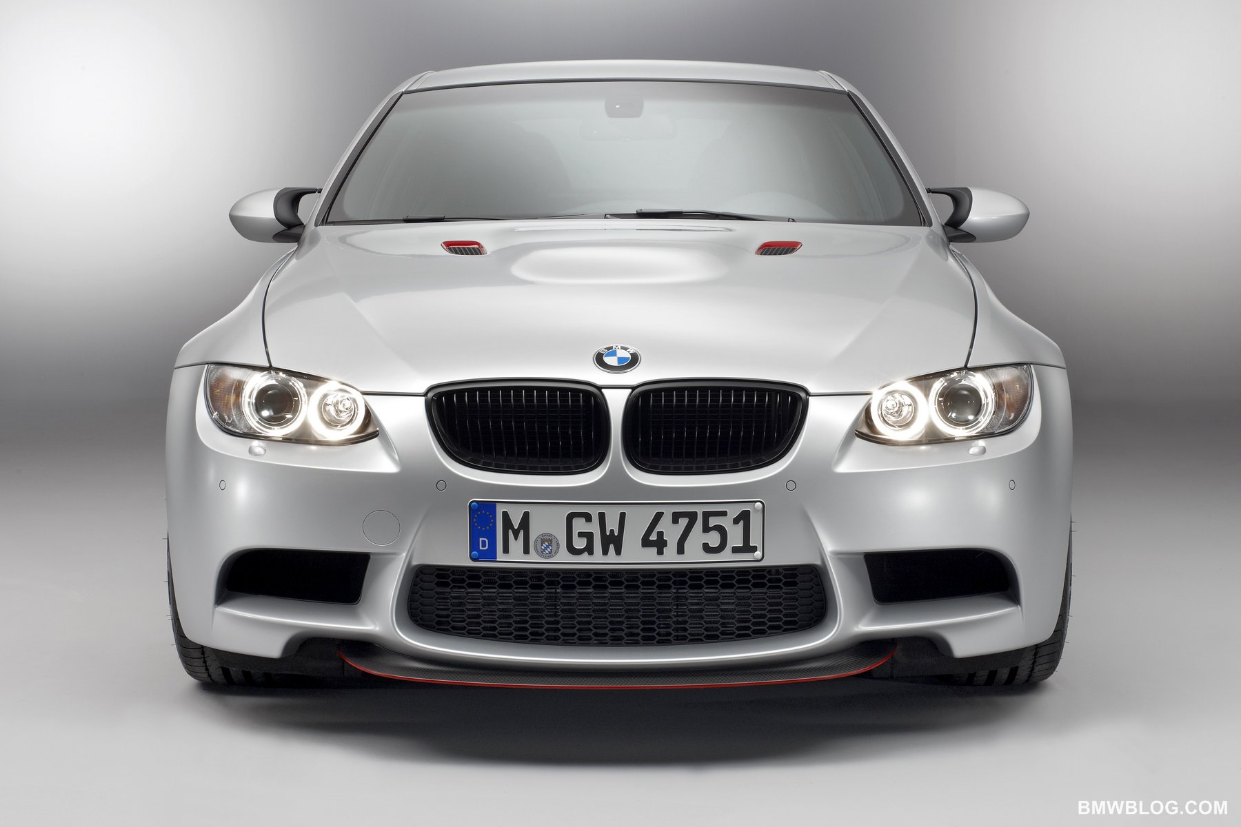 bmw m3 crt 01