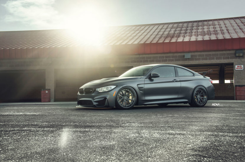 bmw m4 gts gris mate forjado llantas de 3 piezas adv1 advanced series d 830x548