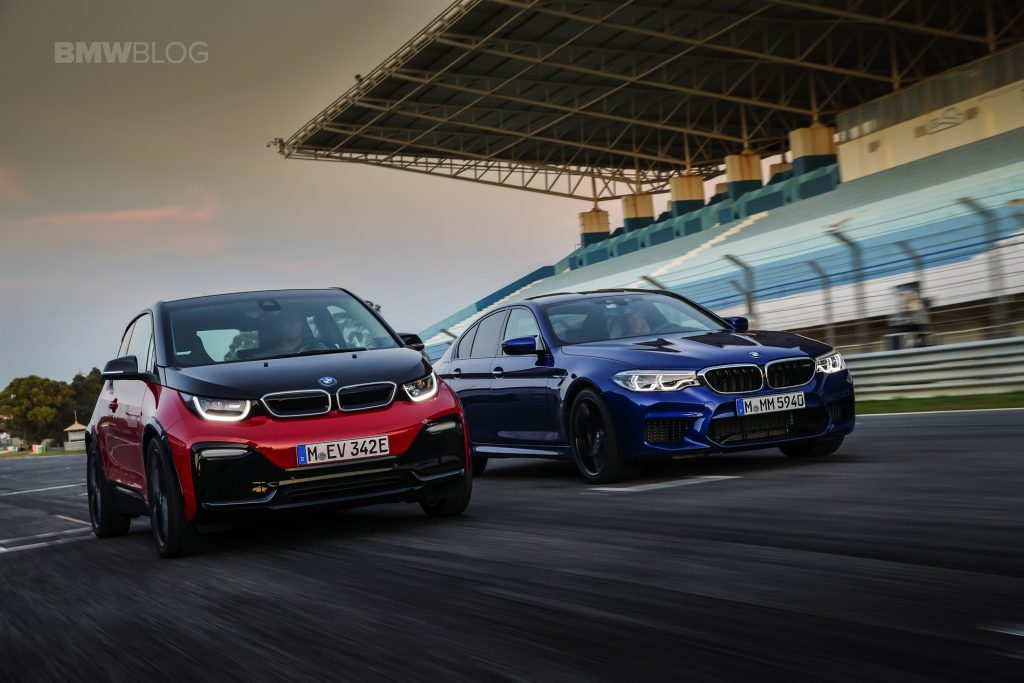 El BMW M5 y el i3 juntos en la pista de carreras