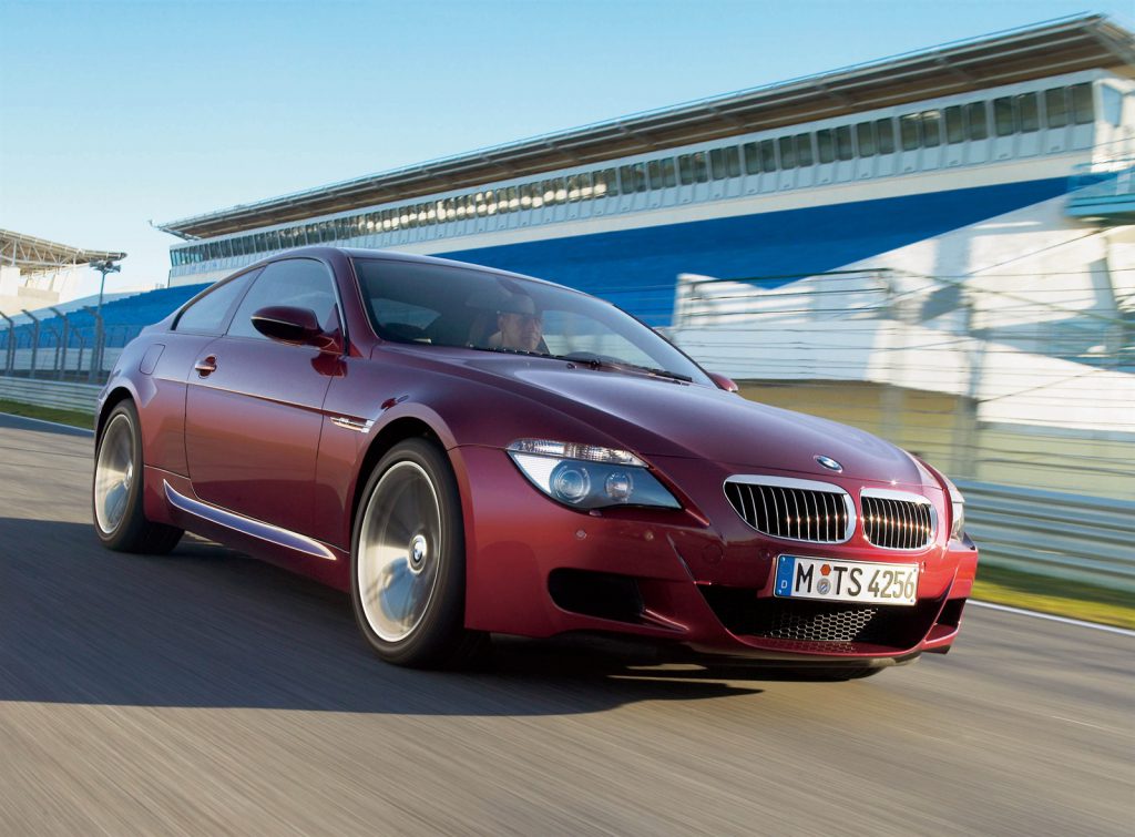 La carrera de aceleración del BMW E63 M6 contra el Porsche 911 Turbo S está reñida