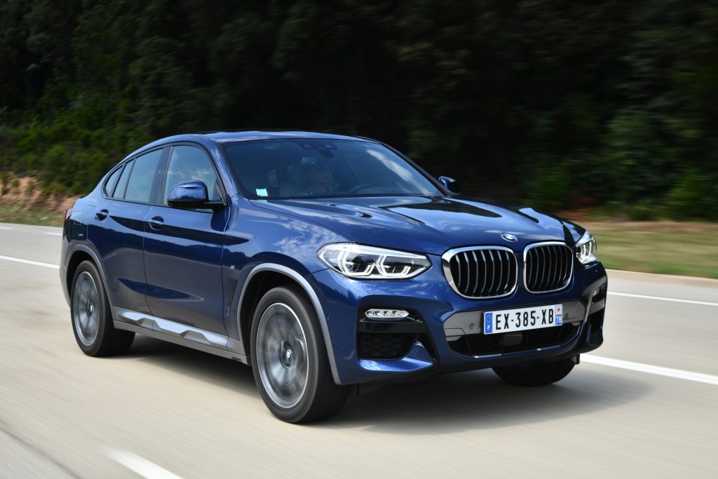 BMW G02 X4 – Nuevas fotos en Azul Phytonic