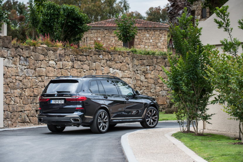 BMW X7 M50d Grecia 13 830x553