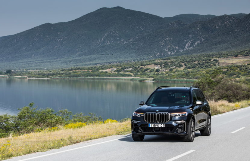 BMW X7 M50d Grecia 15 830x536