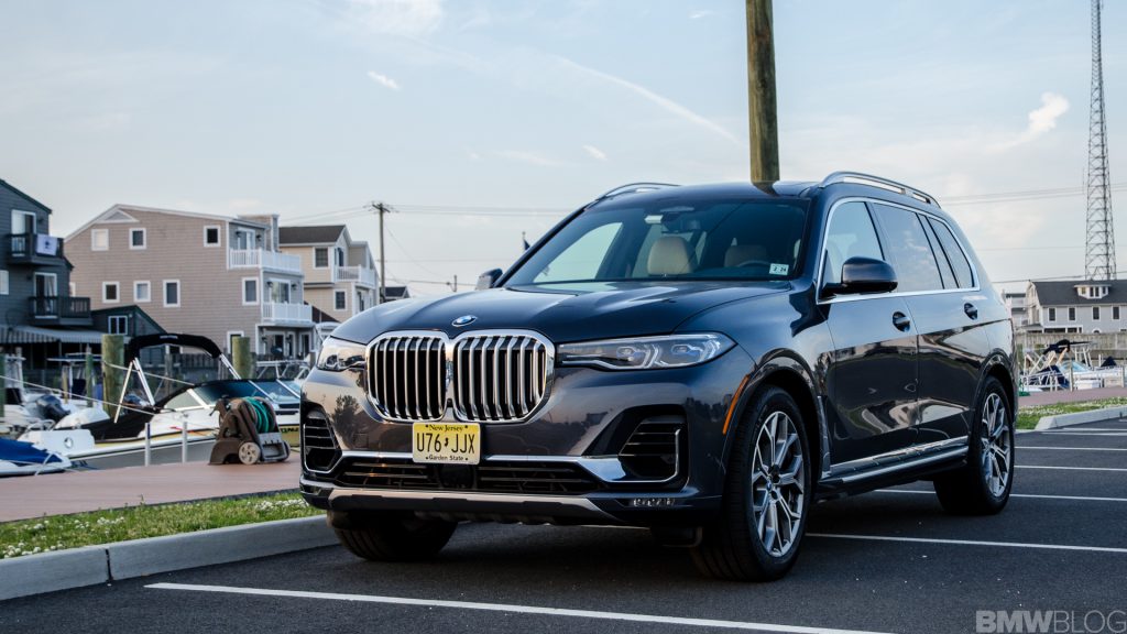 ¿Quién tiene la mejor parrilla? BMW Serie 7 Facelift vs. BMW X7