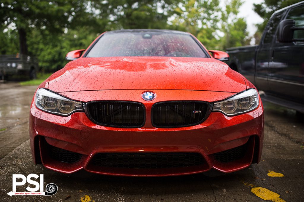 Barra antivuelco extraíble personalizada para el BMW M4 por PSI