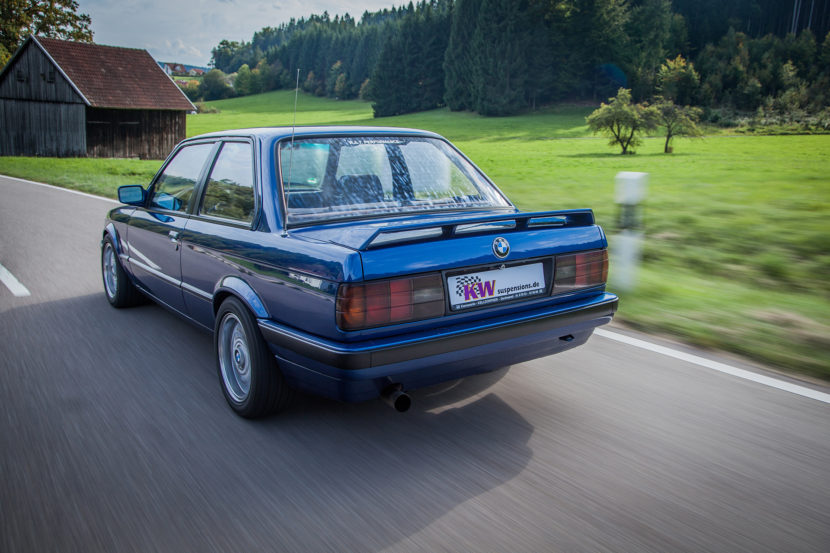 KW Klassik V3 BMW E30 Fahraufnahme 007 830x553