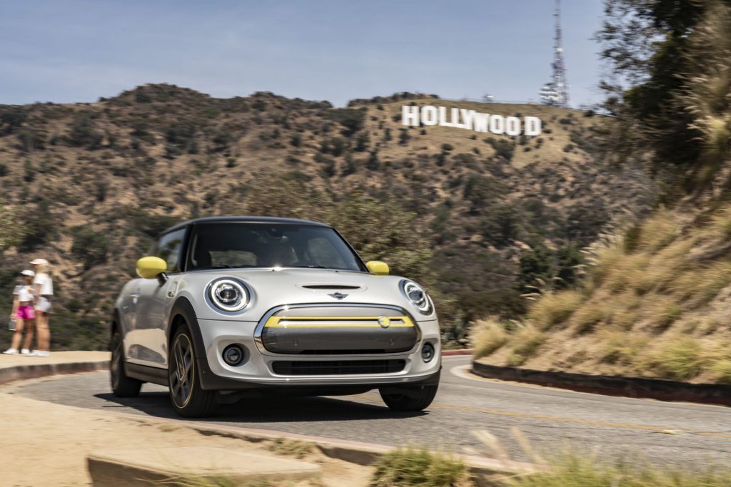 BMW dice que ya hay 8.000 pedidos del MINI Cooper SE