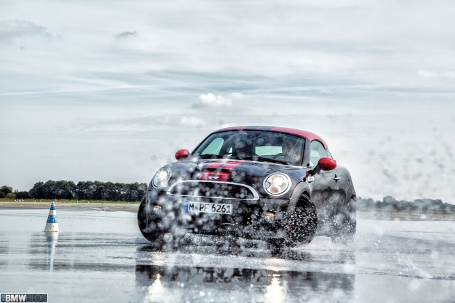 experiencia de conducción mini 27 655x436