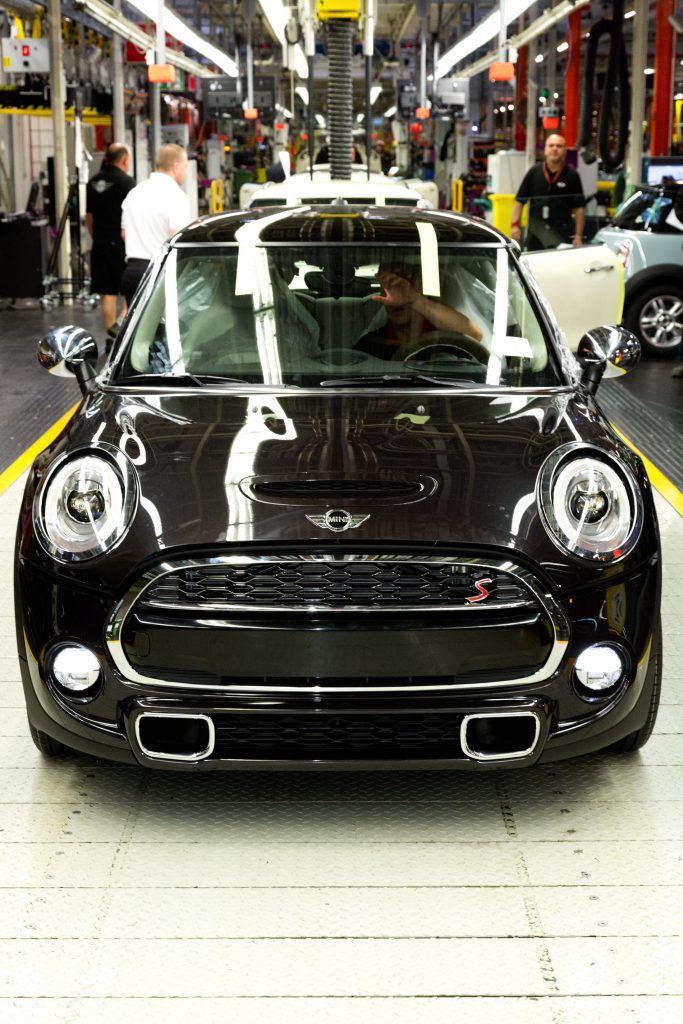 BMW aumentará la producción holandesa de MINIs en un escenario de Brexit duro