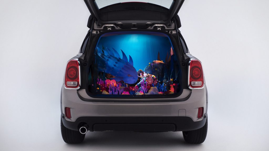 El espacio interior del MINI Countryman se destaca en una nueva campaña