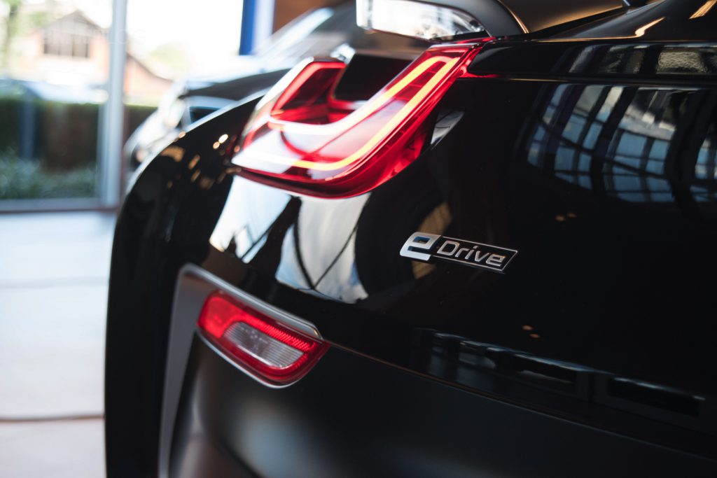 Dos BMW i8 que brillan de forma diferente