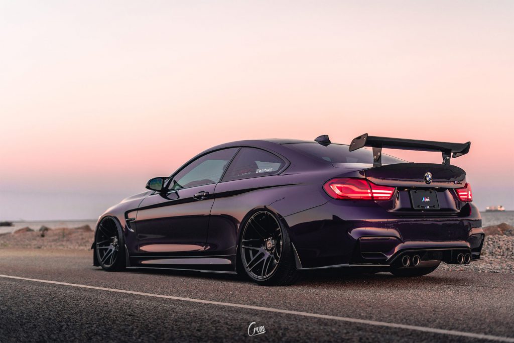 El BMW M4 de Daytona Violet recibe algunas mejoras importantes del mercado de accesorios