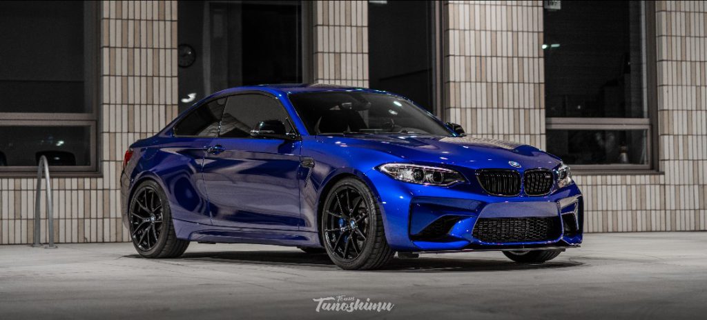 BMW M2 en azul San Marino