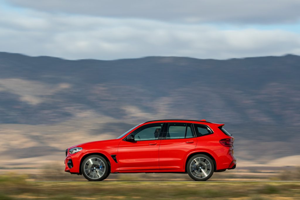 ¿Puede un BMW X3 M tuneado derrotar a un Mercedes-AMG GT R?
